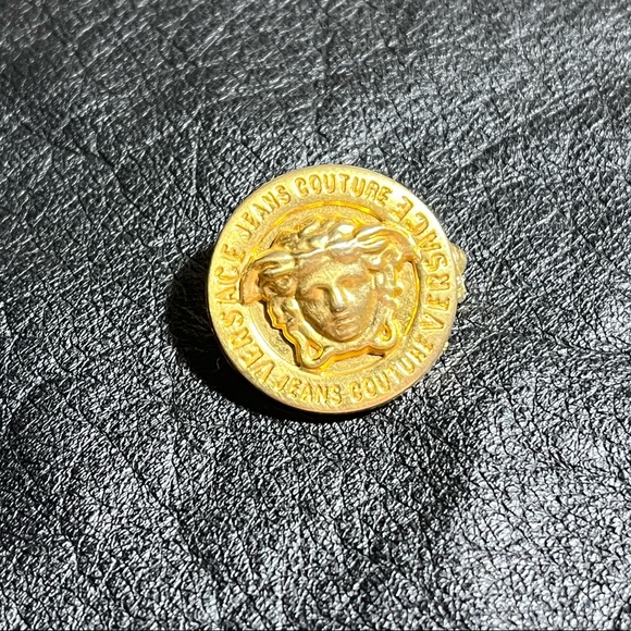 Vintage Versace Jeans Couture Gold Medusa Head Pin Brooch - Picture 2 of 6